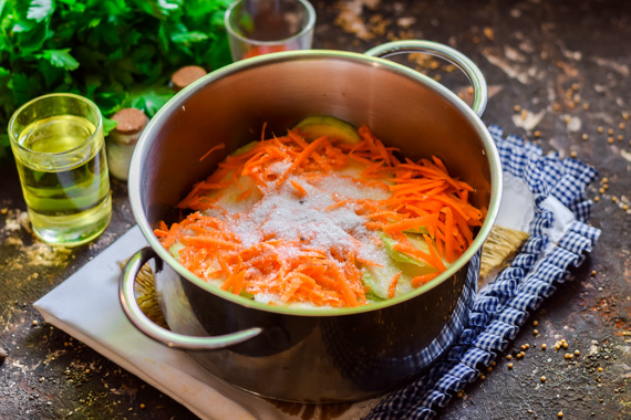 салат из кабачков и моркови на зиму рецепт фото 4